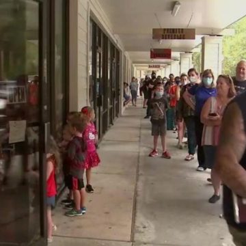 Community steps up to help veteran’s candy store in The Woodlands