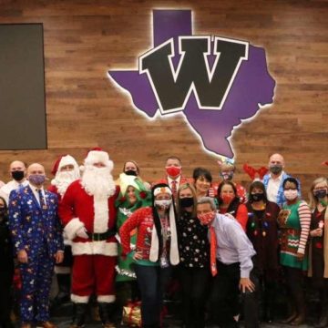 Willis ISD gifts employees with Christmas bonus