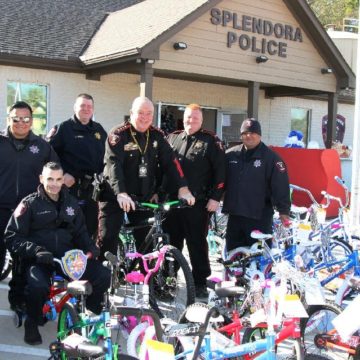 Splendora PD teams up with local businesses, organizations for Blue Santa