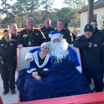 SPLENDORA BLUE SANTA A HUGE SUCCESS