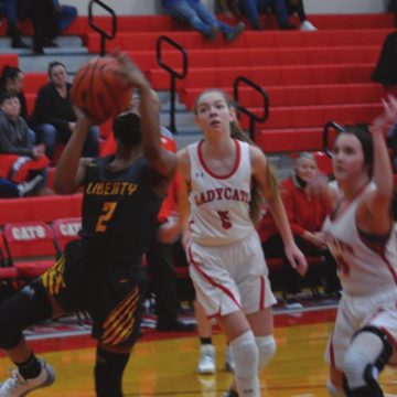 Splendora mounts late comeback to nip Lady Panthers 49-45