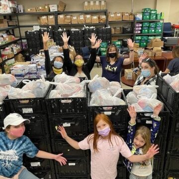 Community Comes Through For Homebound Seniors With Meals On Wheels