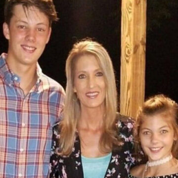 Texas mom dead after tire smashed into the front windshield