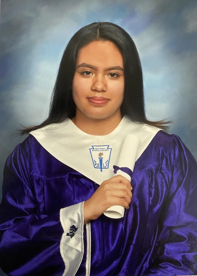 Willis High School Graduate, Tonya Benavidez, Receives Scholarship From