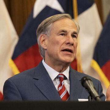 Gov. Abbott continues campaign in Conroe, Fort Bend County this weekend