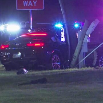 Harris County chase ends with car slamming into utility pole, passenger trapped, officials say