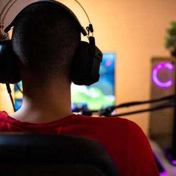 Michigan Teen Admits to Encouraging Fellow Gamer in Texas, 15, to Die by Suicide