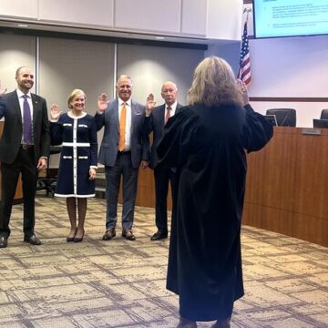 The Woodlands Township Directors take Oath of Office, New Chairman elected